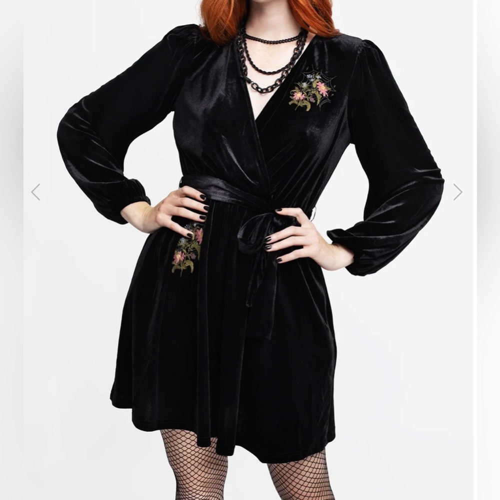 BNWT Disturbia Velvet Wrap Dress with Spiderweb and Floral Embroidery UK18 US14